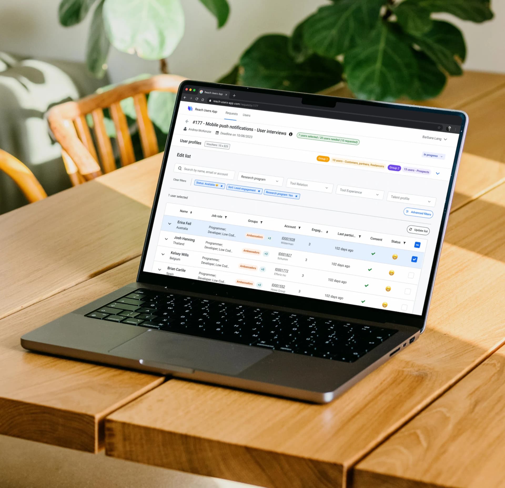 Reach Users App